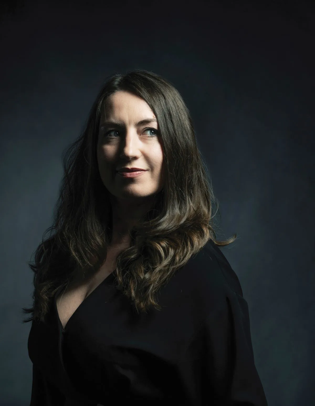 „Zašto Makedonci psuju na srpskom“: Najveća regionalna književnica bila je gošća Branka Rosića (VIDEO)